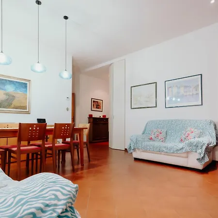 Al Castello Di San Giusto Free Garage Daire