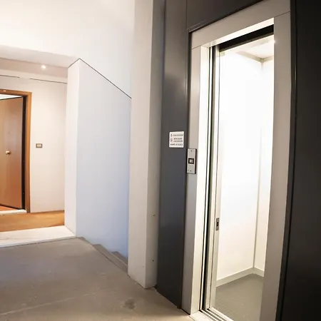 Al Castello Di San Giusto Free Garage *