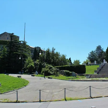 Al Castello Di San Giusto Free Garage * Trieszt