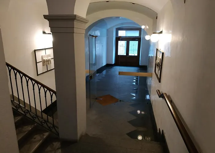 Al Castello Di San Giusto Free Garage Trieste